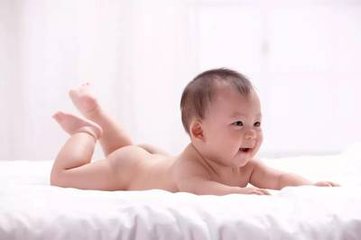 寶寶無(wú)意識(shí)的一個(gè)小動(dòng)作，竟有這么多好處